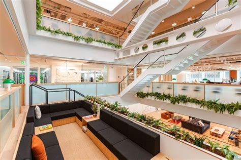 Find Coworking Space near City Of London .